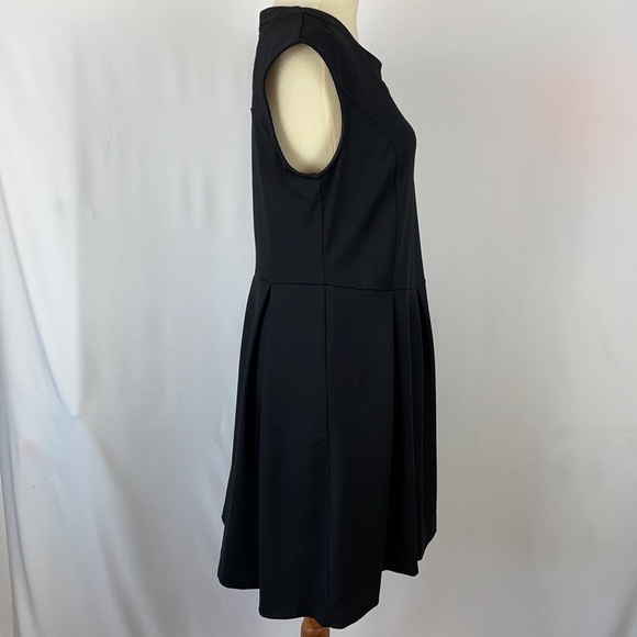 Cynthia Rowley Sleeveless Pleated Fit & Flare Little Black Dress - Size Medium - Picture 7 of 12